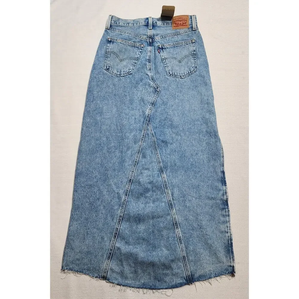 Levi's side slit skirt denim Waist 27'' length 38'' button flies